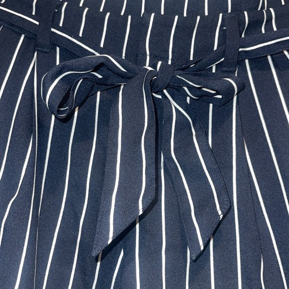 Banana Republic striped shorts - Picture 3 of 6